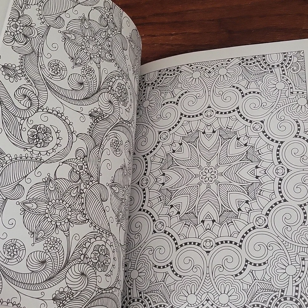 NWT Set of 2 Adult Coloring Books